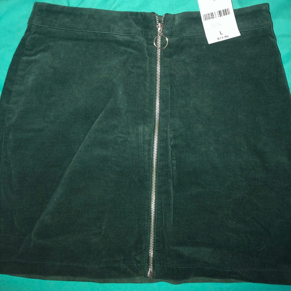 NWOT Sea Green O-Ring Skirt